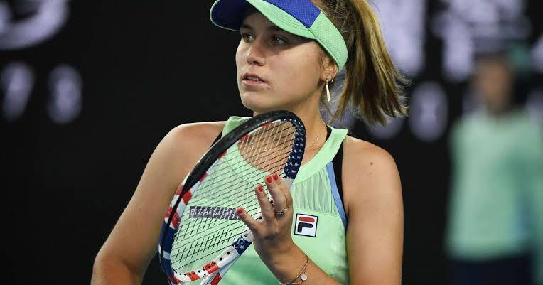  莎拉波娃回归赛场，赛况扑朔迷离首场状态亮眼，快船观众沸腾！